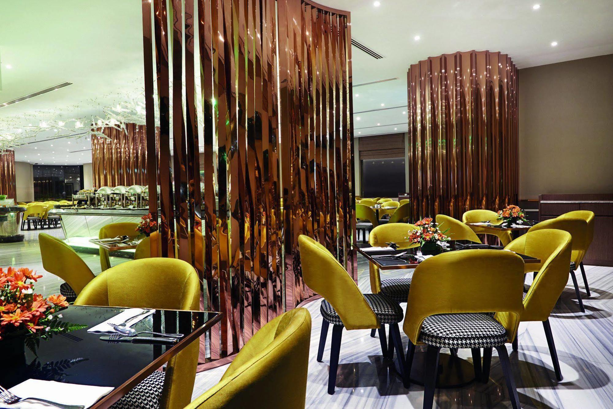 Dorsett Kuala Lumpur Hotel Екстериор снимка The interior of the lounge